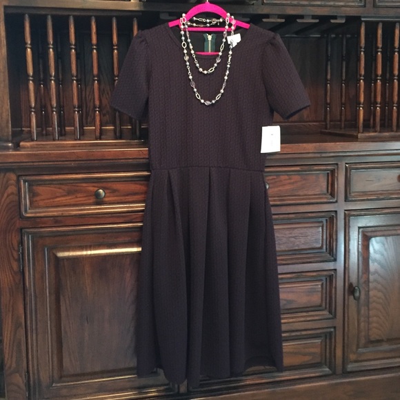 LuLaRoe Dresses & Skirts - ⭐️ NWT LuLaRoe Amelia dress in rich, deep purple